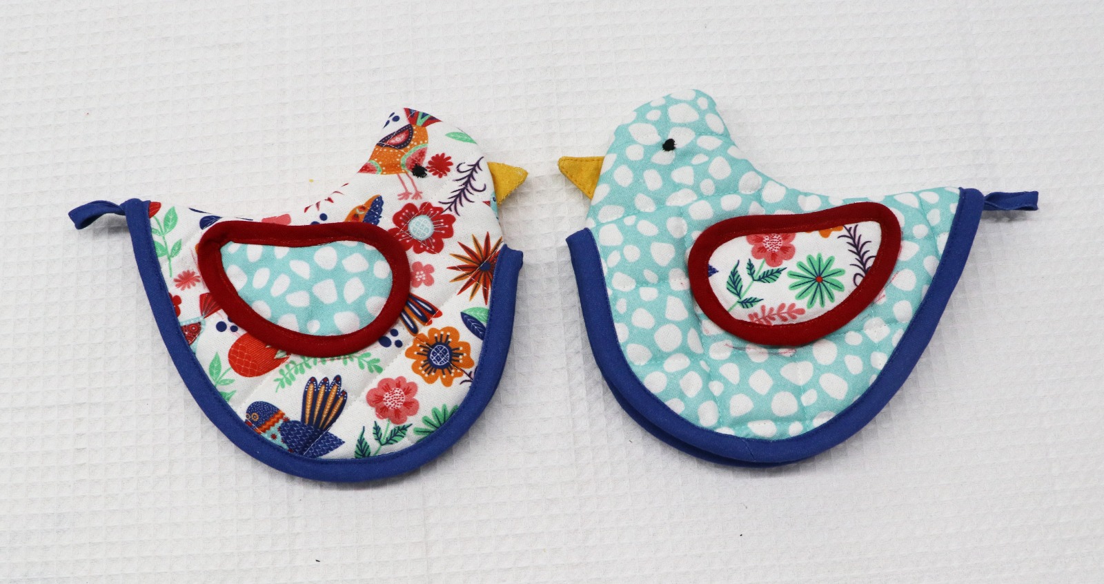 Flying Tropical Pot Holder